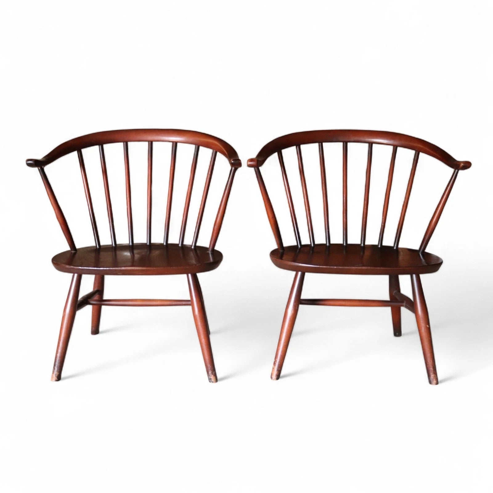 Vintage Pair Of Ercol 541 Cowhorn Low Fireside Lounge Chairs / Armchairs