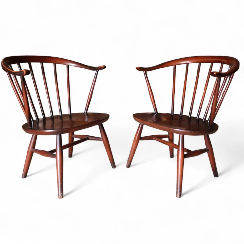 Pair Of Ercol 541 Cowhorn Low Fireside Lounge Chairs / Armchairs