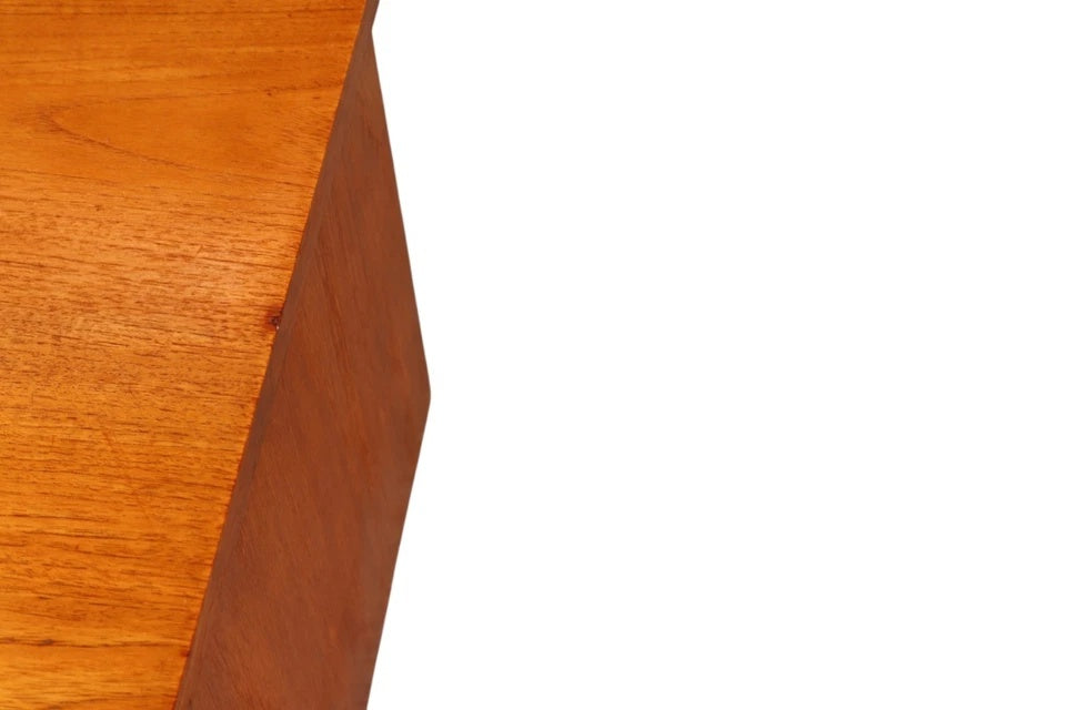 Mid Century Beaver & Tapley Teak Single Drawer TV Stand / Media Cabinet