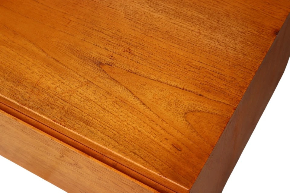 Mid Century Beaver & Tapley Teak Single Drawer TV Stand / Media Cabinet