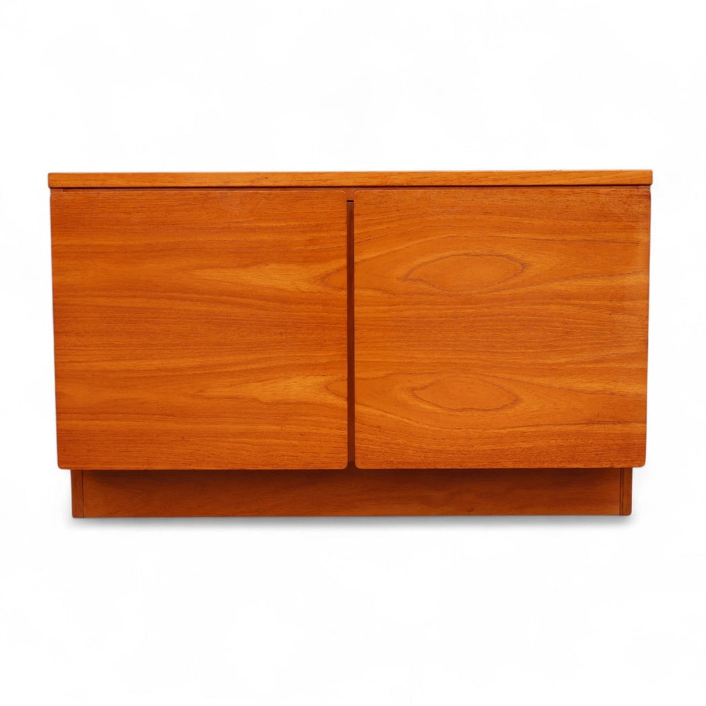 Mid Century Teak Beaver & Tapley Media Cabinet Tapley 33 Cupboard