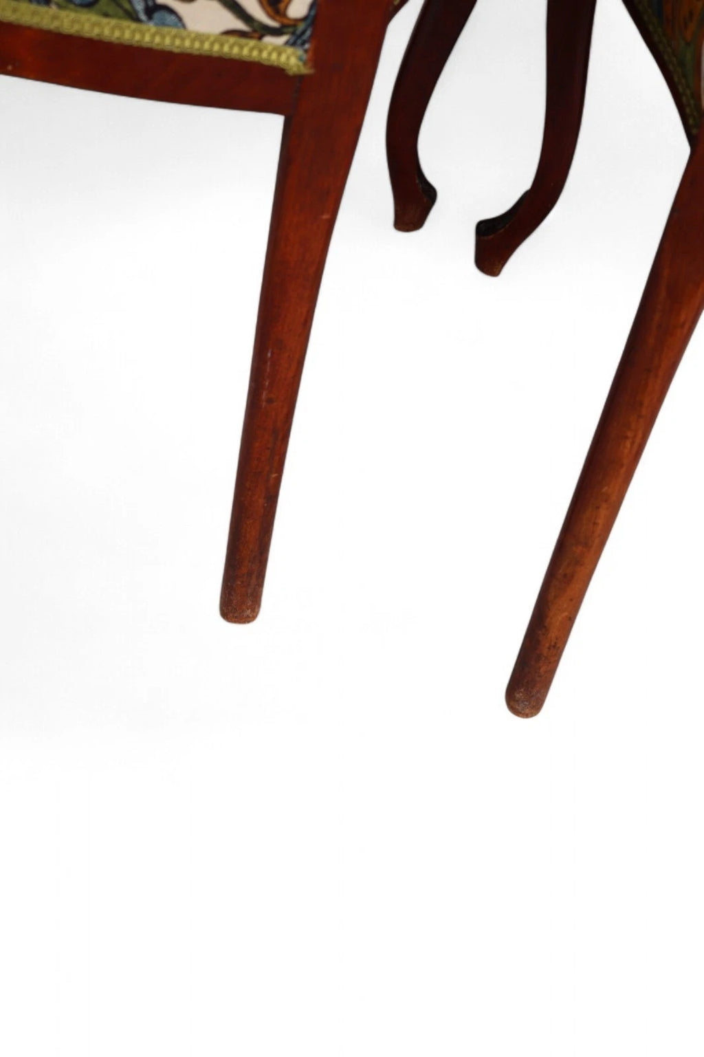 Set of 6 Antique Victorian Mahogany Balloon Back Dining Chairs Cabriole Legs