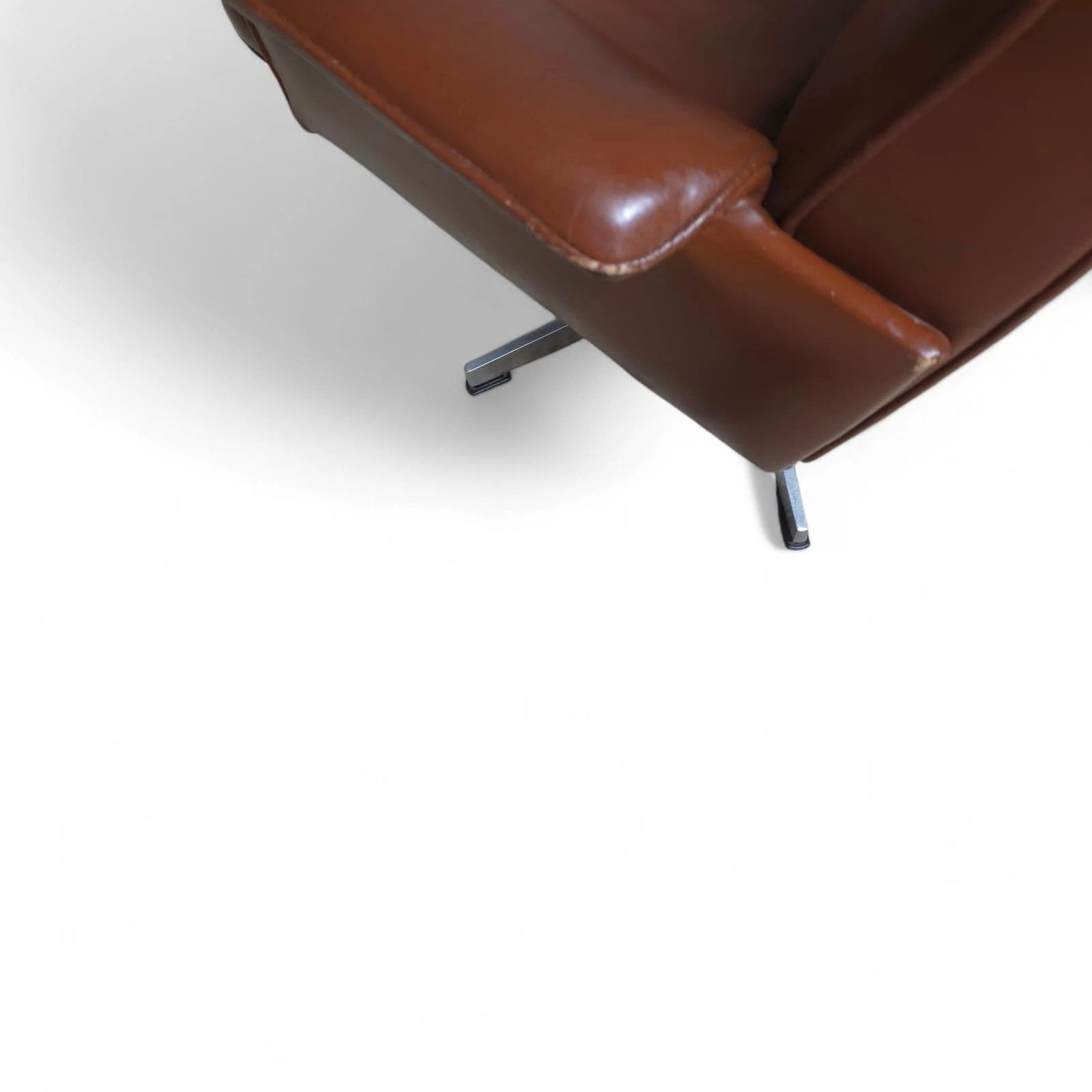 Vintage Mid-Century Brown Leather Swivel Chair (DS-35 Style) Armchair