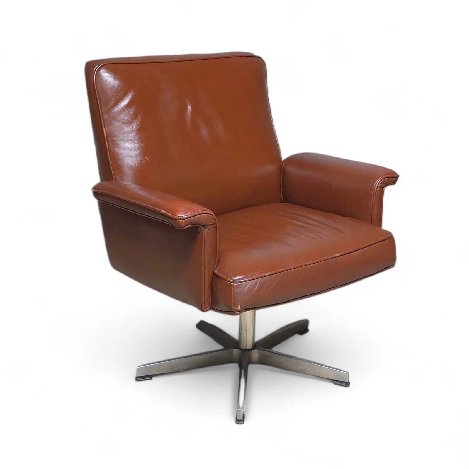 Vintage Mid-Century Brown Leather Swivel Chair (DS-35 Style) Armchair