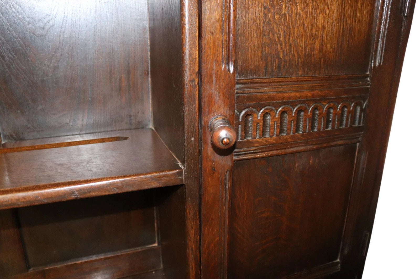 Antique Oak Welsh Dresser Sideboard Cupboard