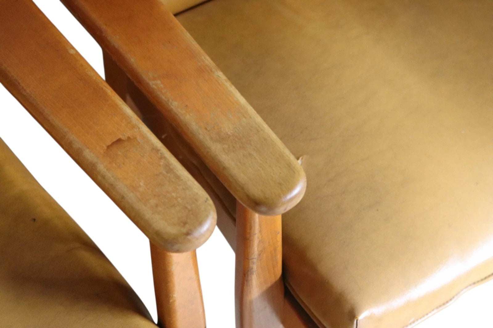 Pair of Vintage Parker Knoll PK 733 Armchairs - Mid Century Beech - Tan Vinyl