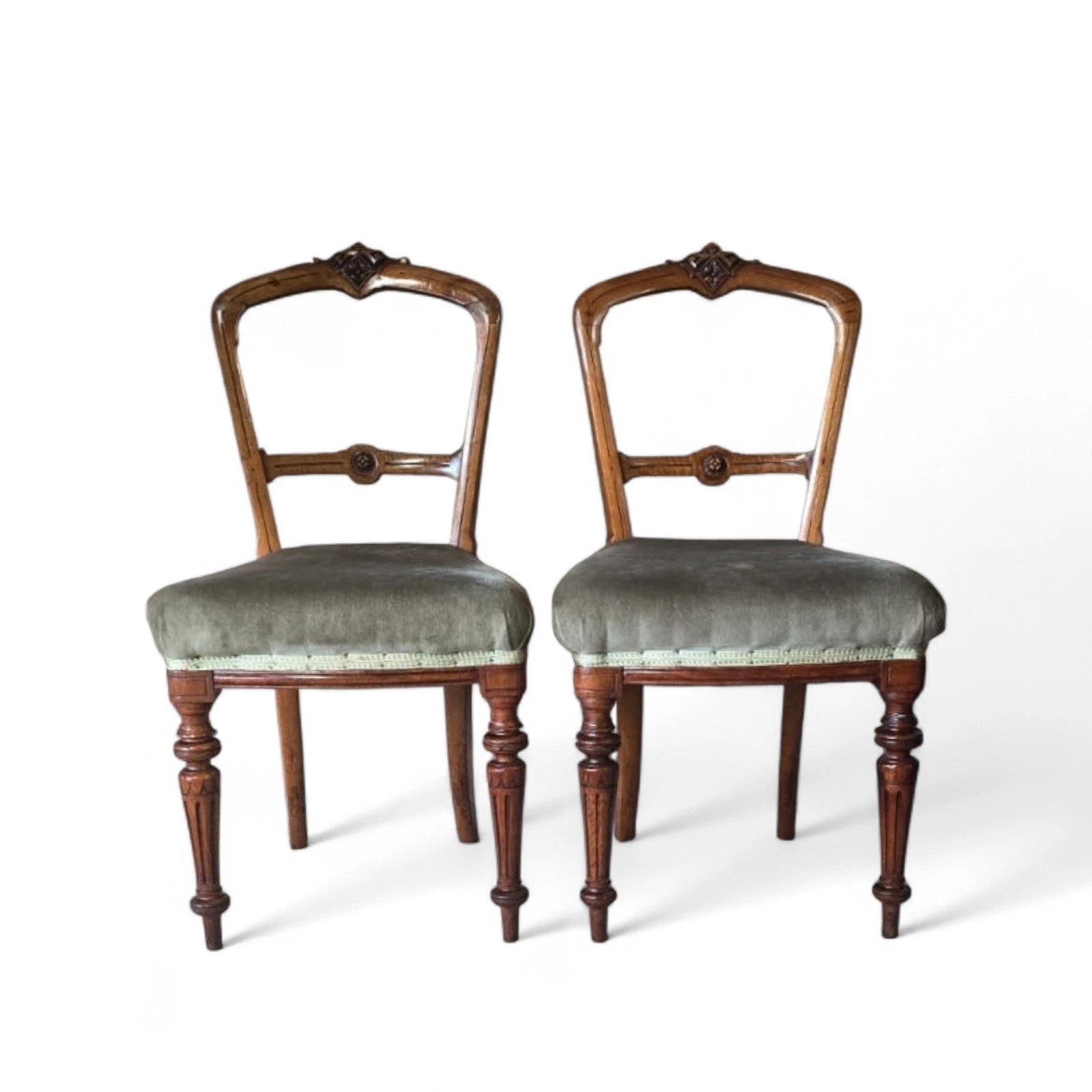 Pair Of Antique Victorian Aesthetic Movement Walnut Dining chairs c.1880
