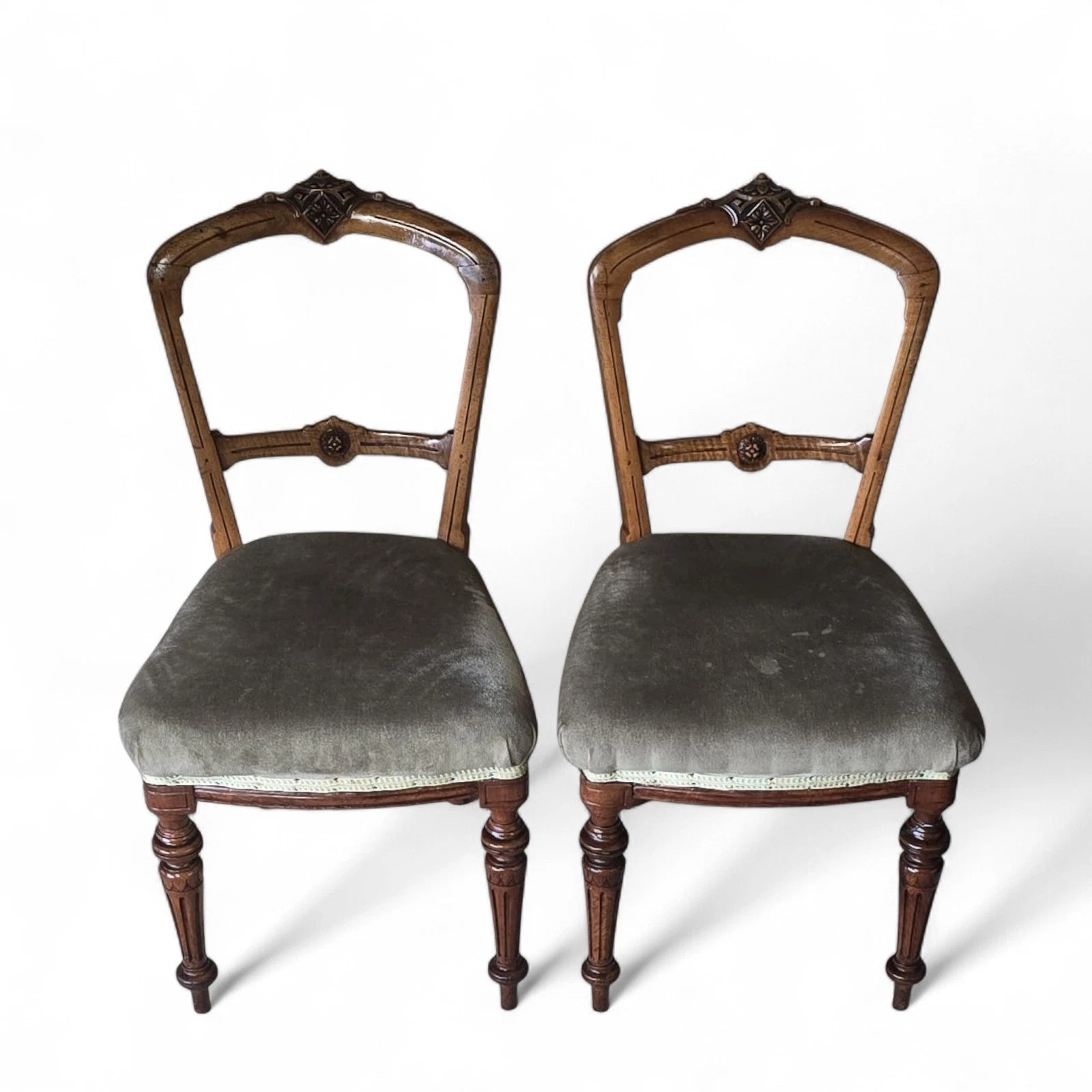 Pair Of Antique Victorian Aesthetic Movement Walnut Dining chairs c.1880