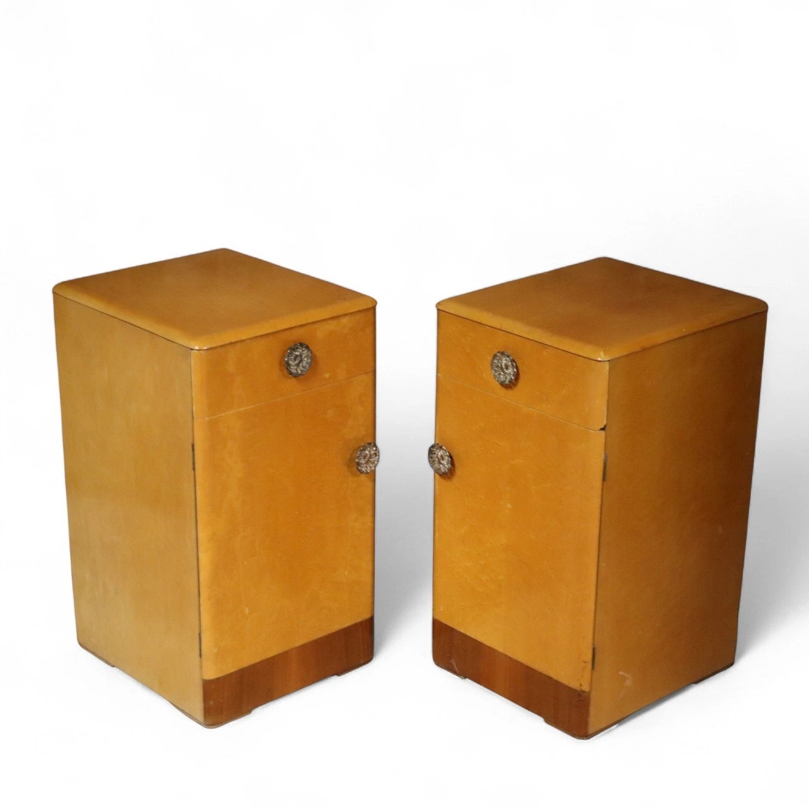 Pair Of Art Deco 1930s Birdseye Maple Bedside Cabinets - Vintage Nightstands