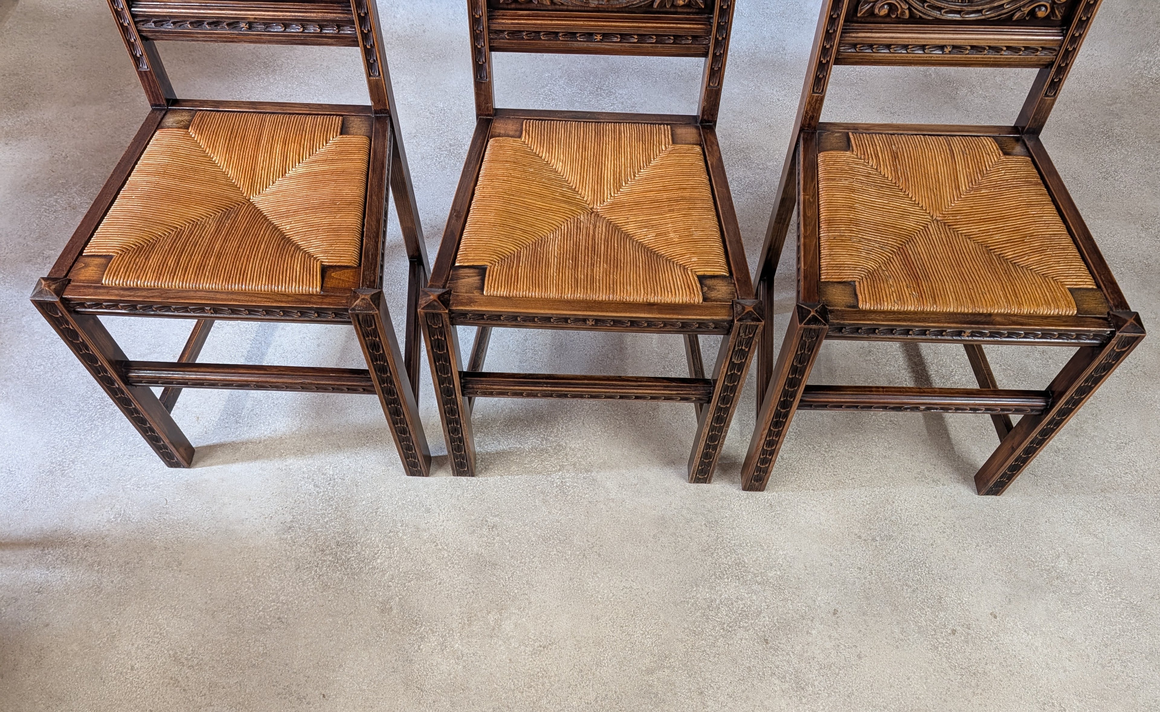 Set of 6 Vintage French Breton Oak Rush Seat Dining Chairs - Hand Carved