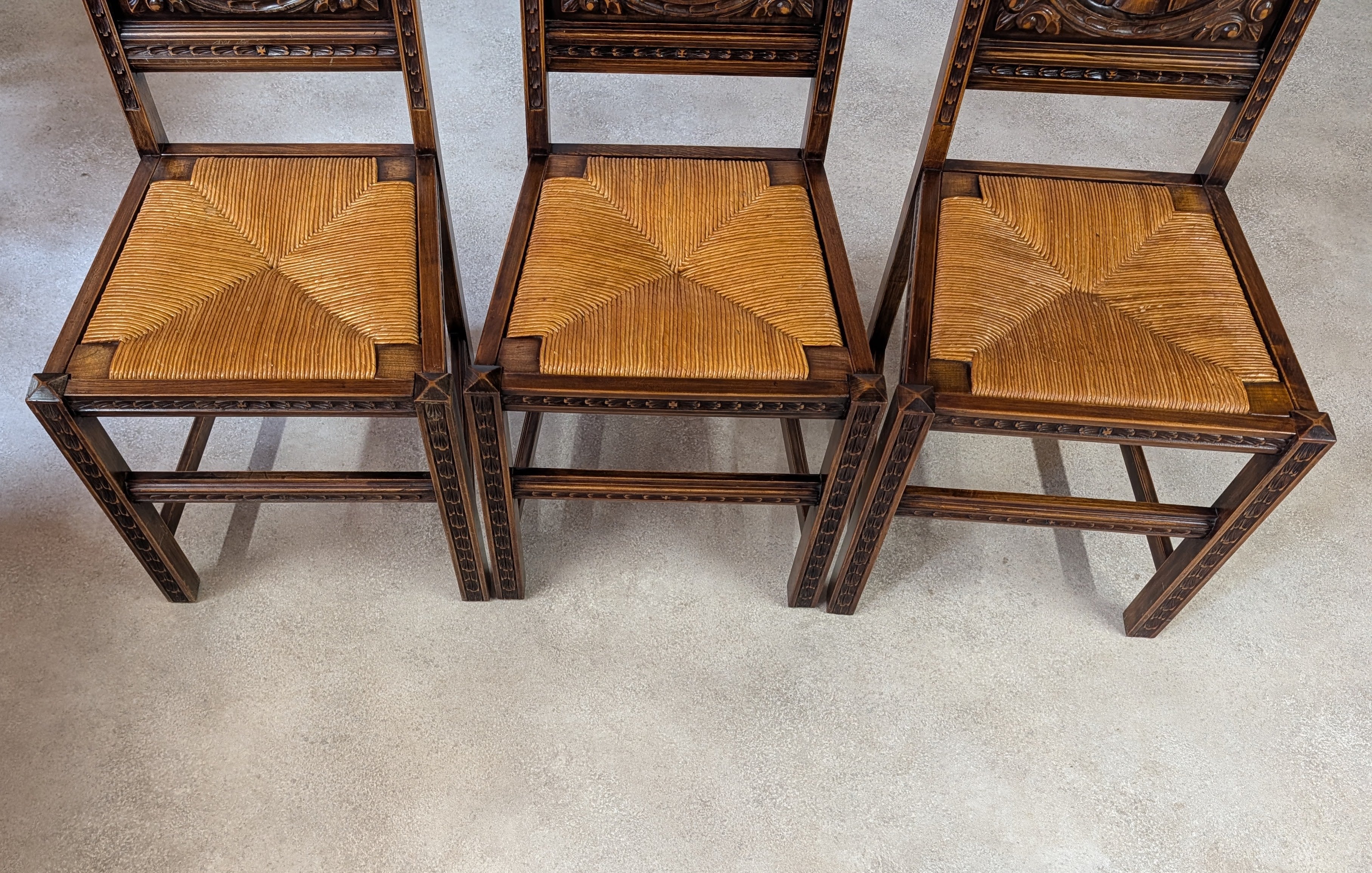 Set of 6 Vintage French Breton Oak Rush Seat Dining Chairs - Hand Carved