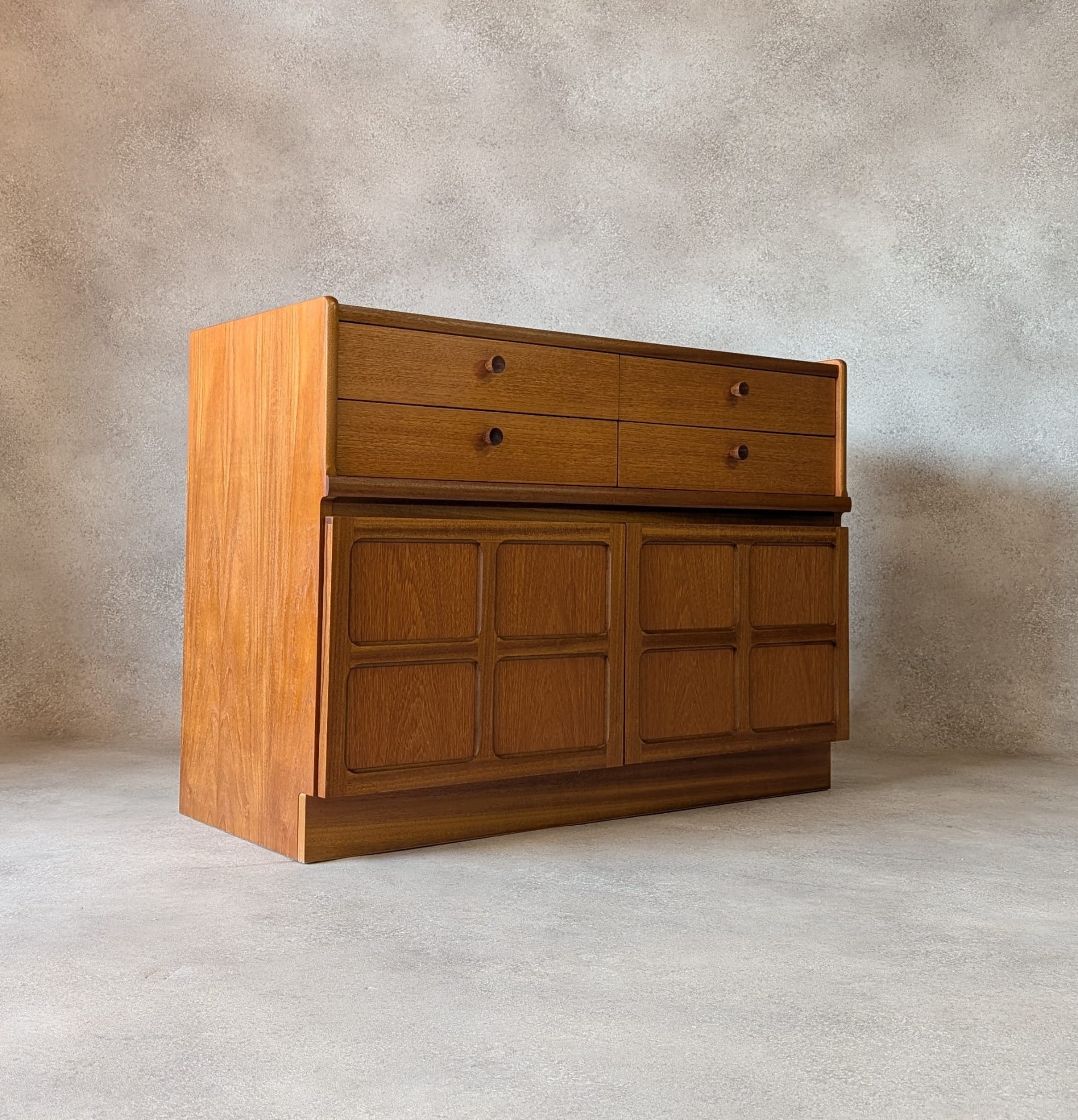 Mid Century Nathan Parker Knoll Teak Compact Sideboard 1970s