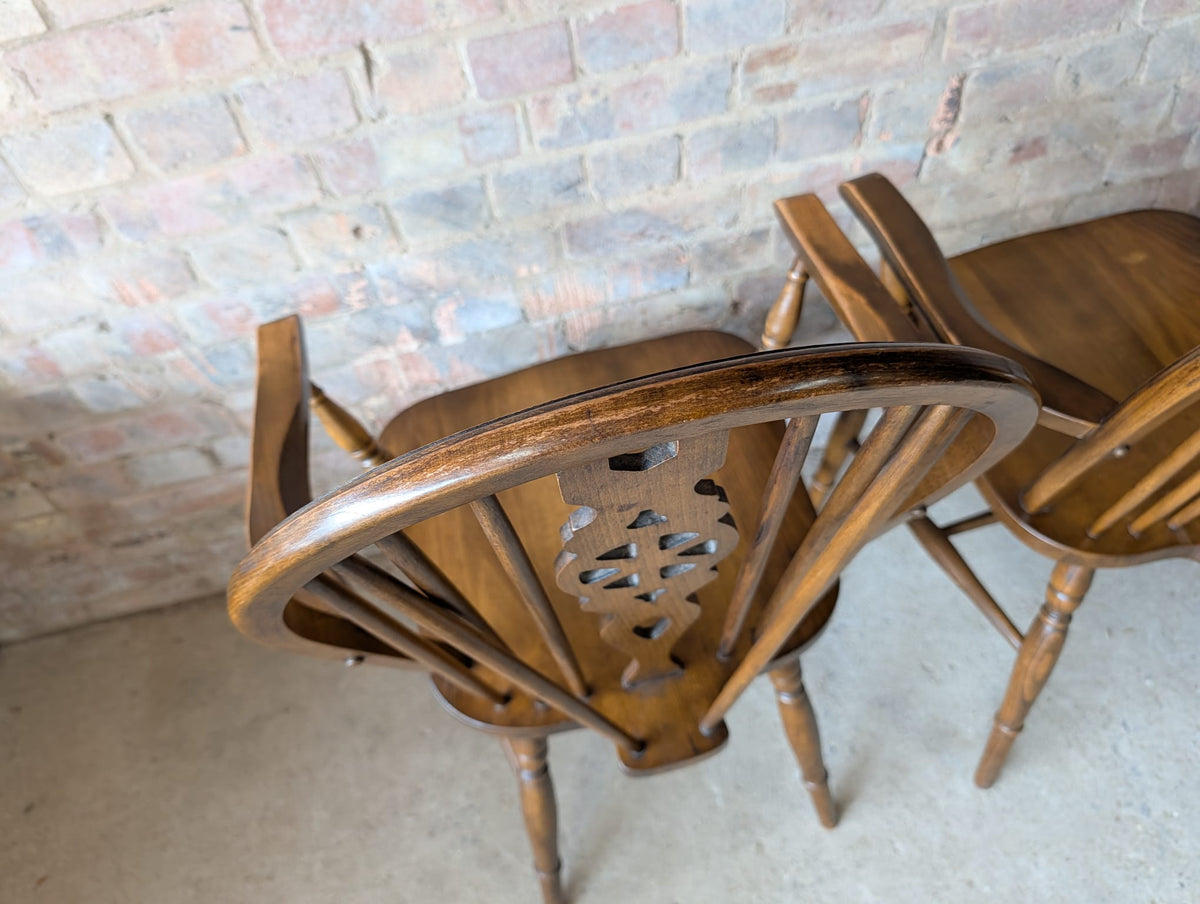 Set Of 6 Vintage Elm & Ash Wheelback Windsor Dining Chairs Includes 2 Carvers
