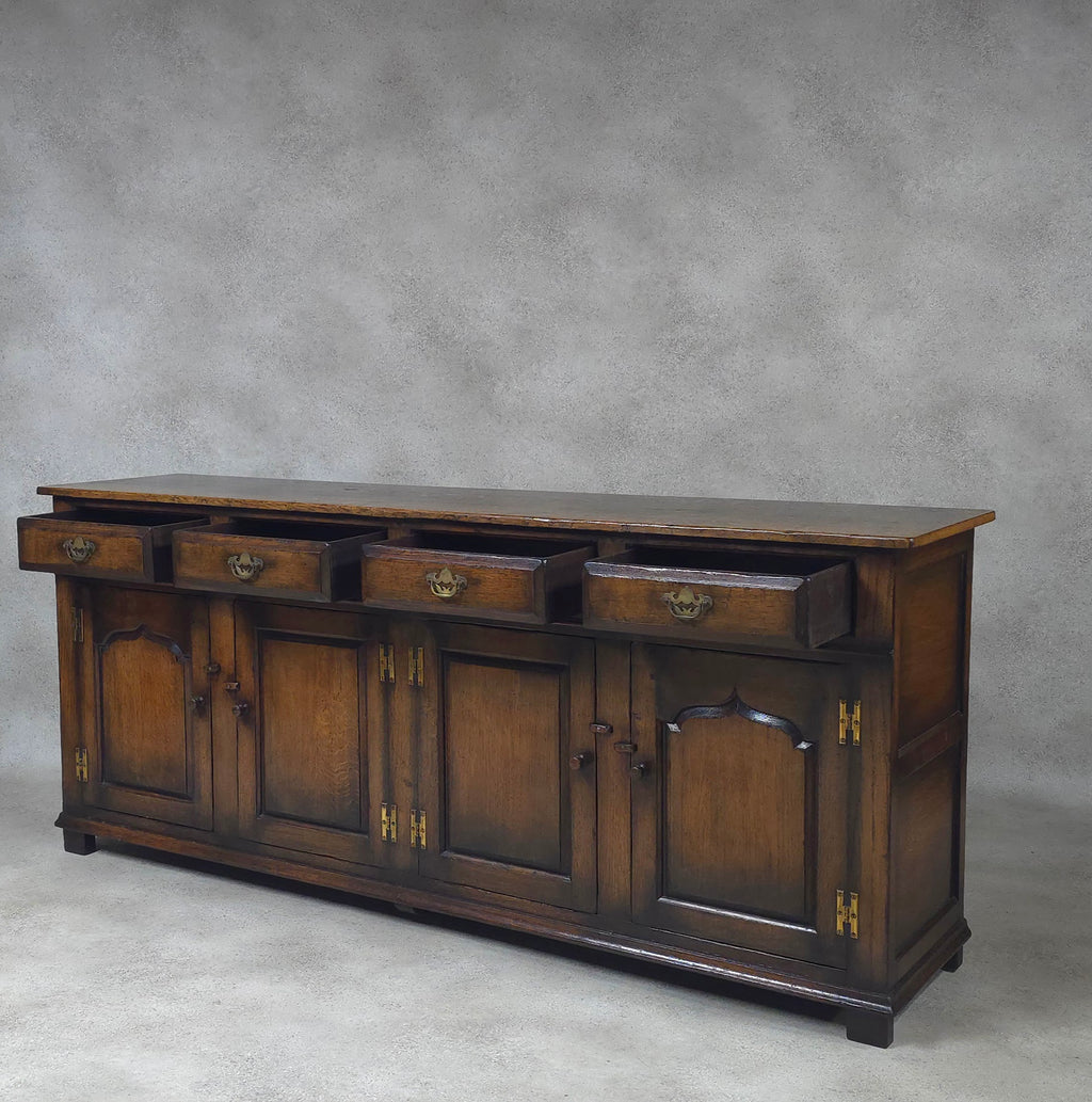 Large Handcrafted Titchmarsh & Goodwin Solid Oak 4-Door Sideboard Dresser Base Ogee Panel