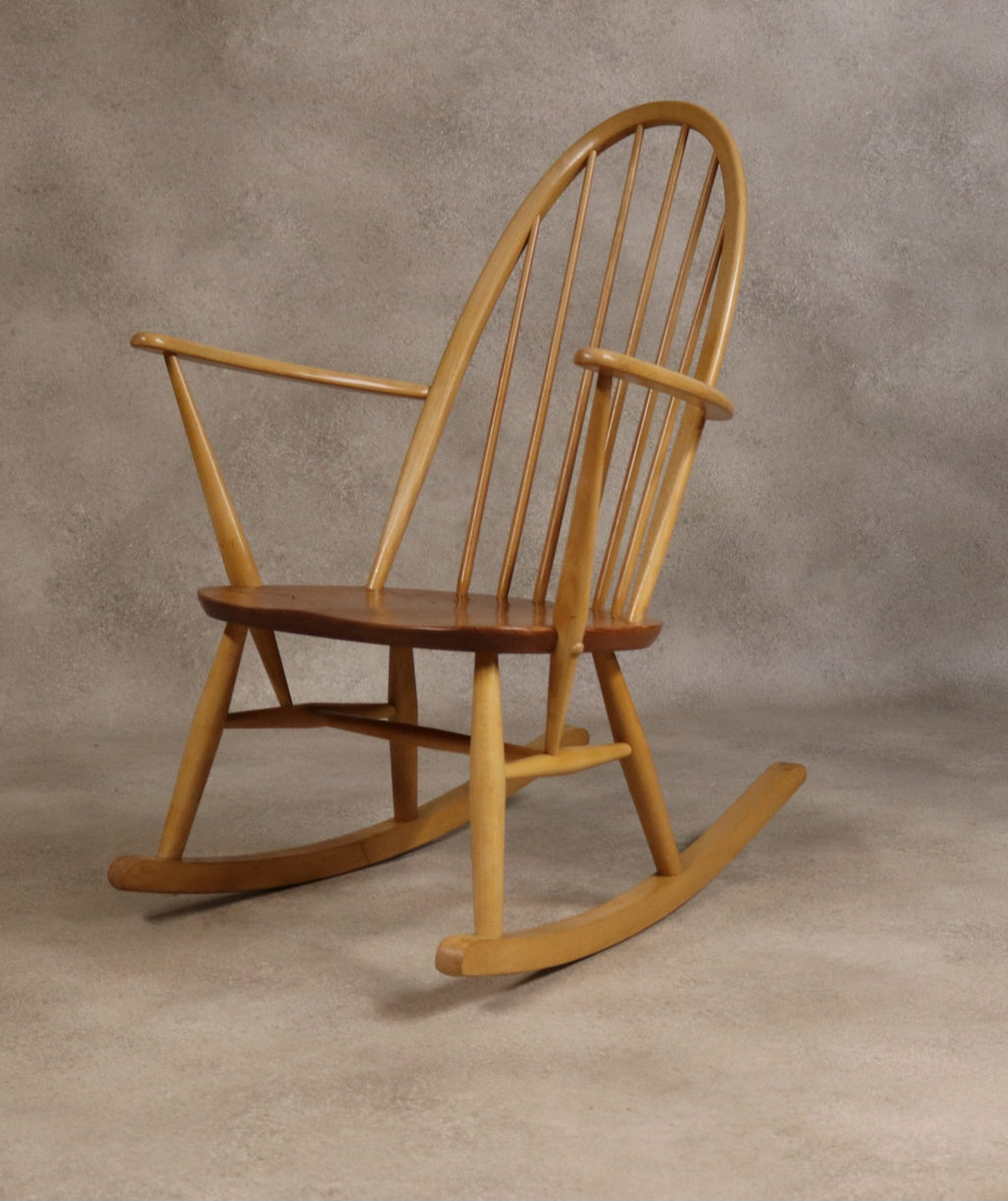 Vintage Ercol Windsor Quaker Rocking Chair - Model 428 - Blonde