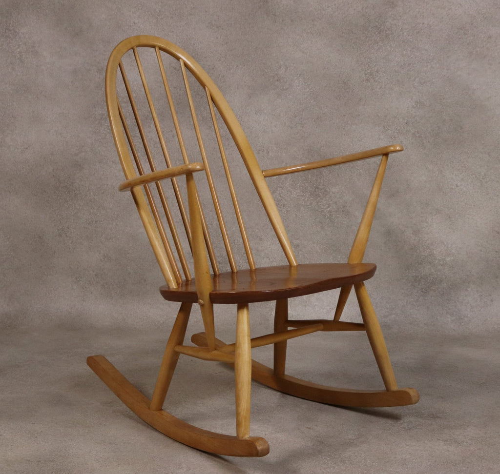Vintage Ercol Windsor Quaker Rocking Chair - Model 428 - Blonde