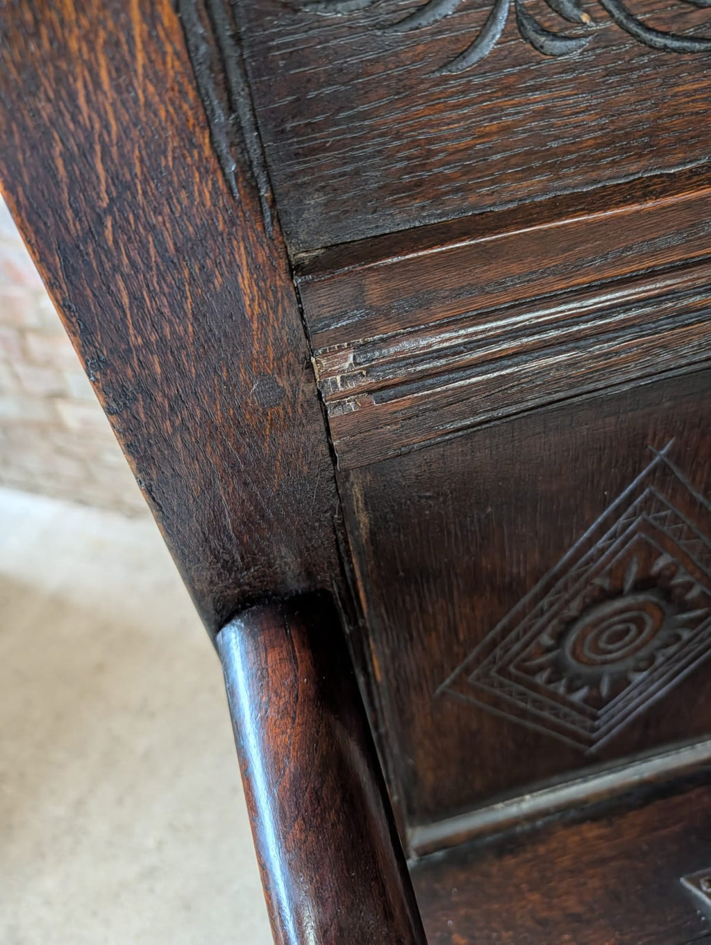 Antique Early 20th Century Carved Oak Hall Settle – Jacobean Revival Style Bench