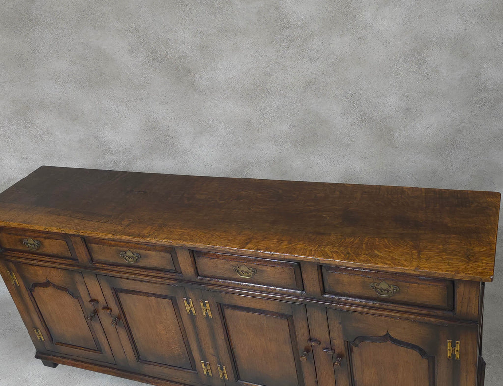 Large Handcrafted Titchmarsh & Goodwin Solid Oak 4-Door Sideboard Dresser Base Ogee Panel