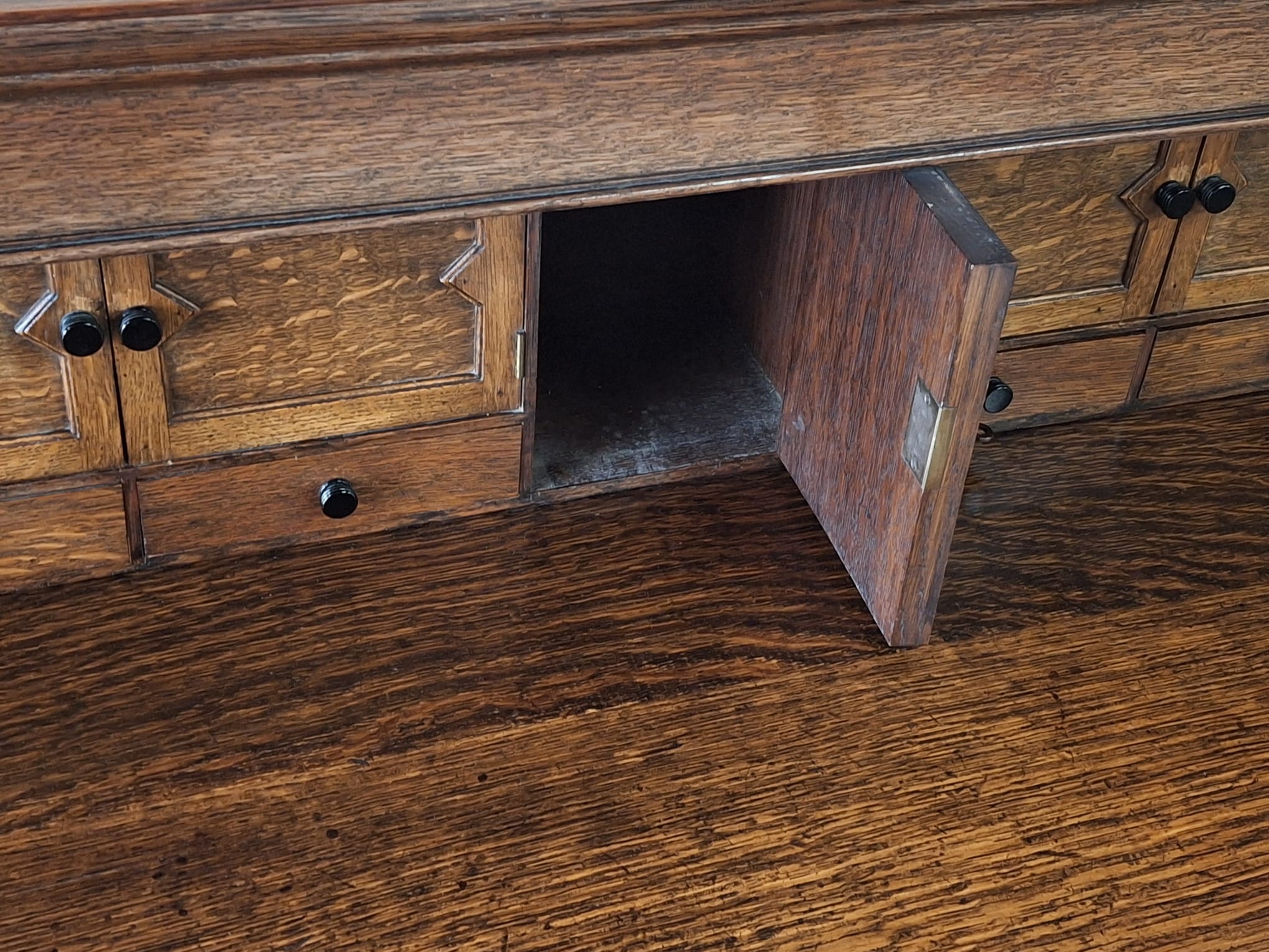 Large Antique Edwardian Jacobean Revival Oak Pedestal Desk - Gallery Top