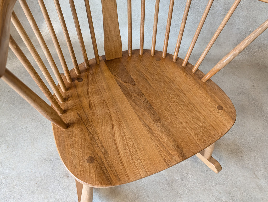 Ercol Chairmakers Rocking Chair With Crinoline Stretcher - Light Ash