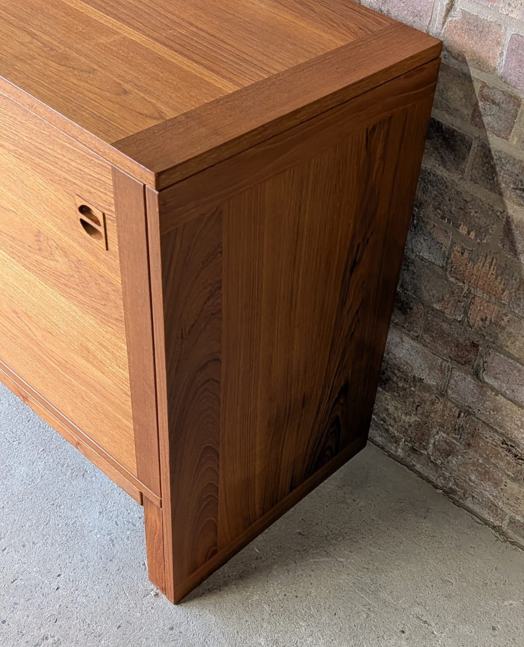 E. Jakobsen Skive Denmark Mid-Century Teak Sideboard Credenza