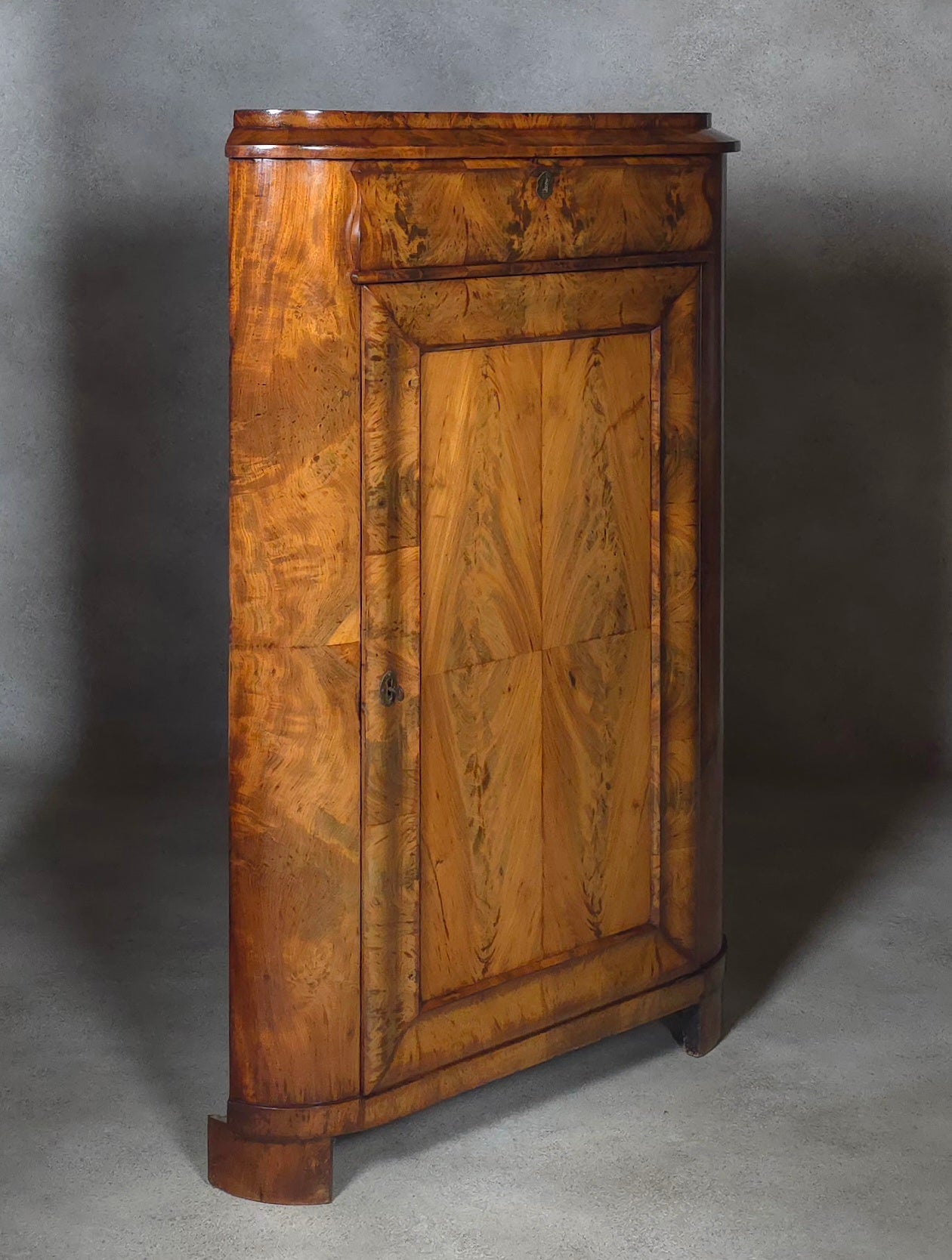 Antique Biedermeier Burr Walnut Corner Cabinet French Encoignure Cupboard C.1830