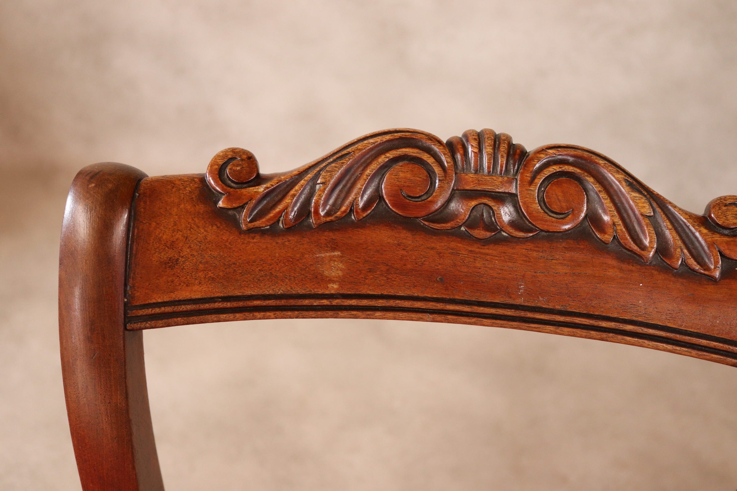 Set of 6 Late Victorian Antique Walnut Dining Chairs with Carved Crest Rails