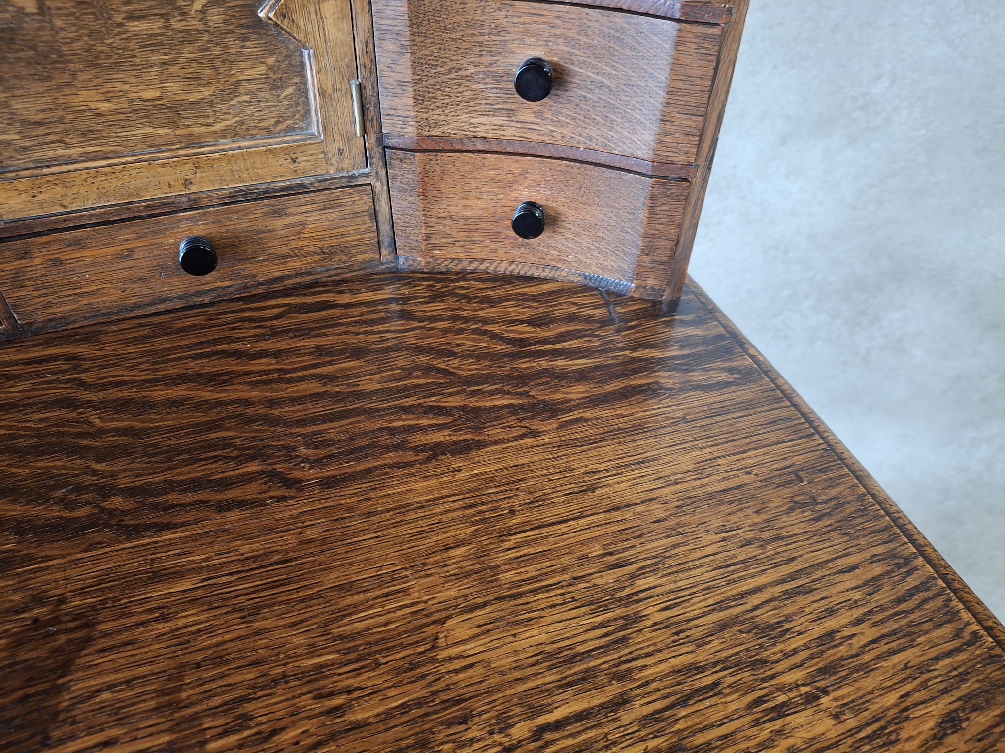 Large Antique Edwardian Jacobean Revival Oak Pedestal Desk - Gallery Top