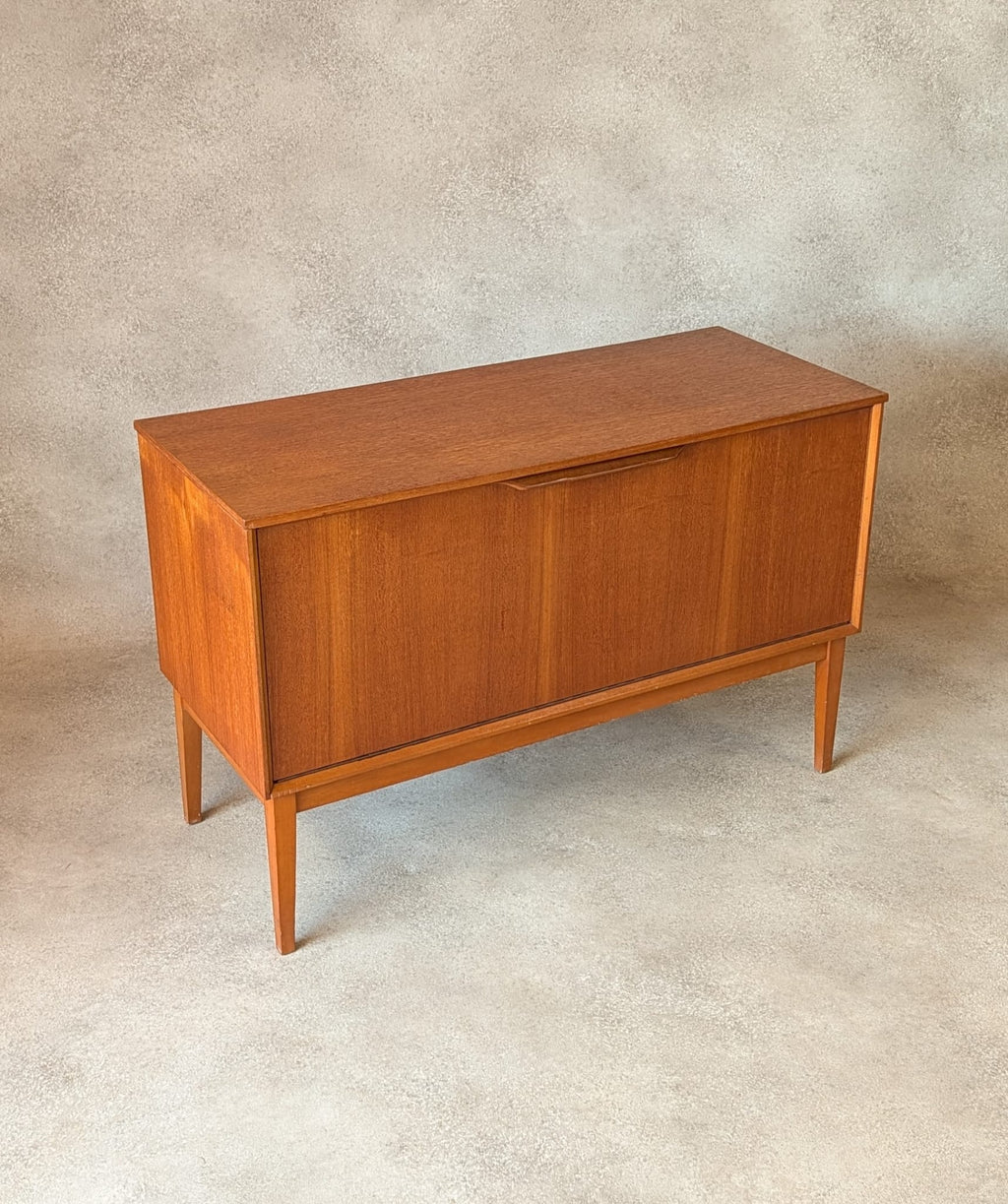 Mid Century Dynatron Teak Record Cabinet /Vinyl LP Storage Media Cupboard 1960s