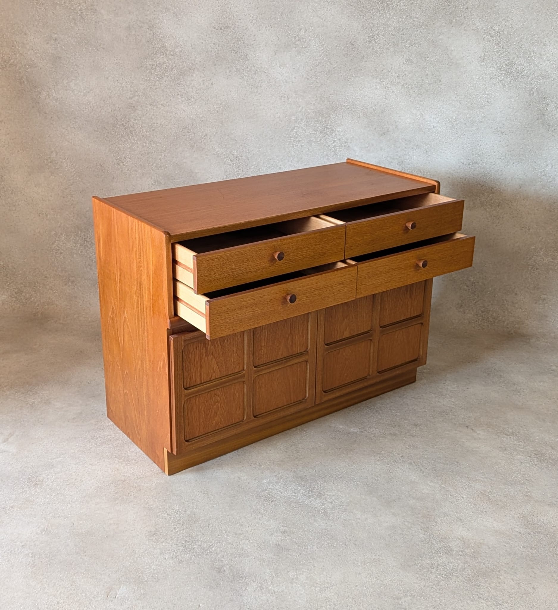 Mid Century Nathan Parker Knoll Teak Compact Sideboard 1970s