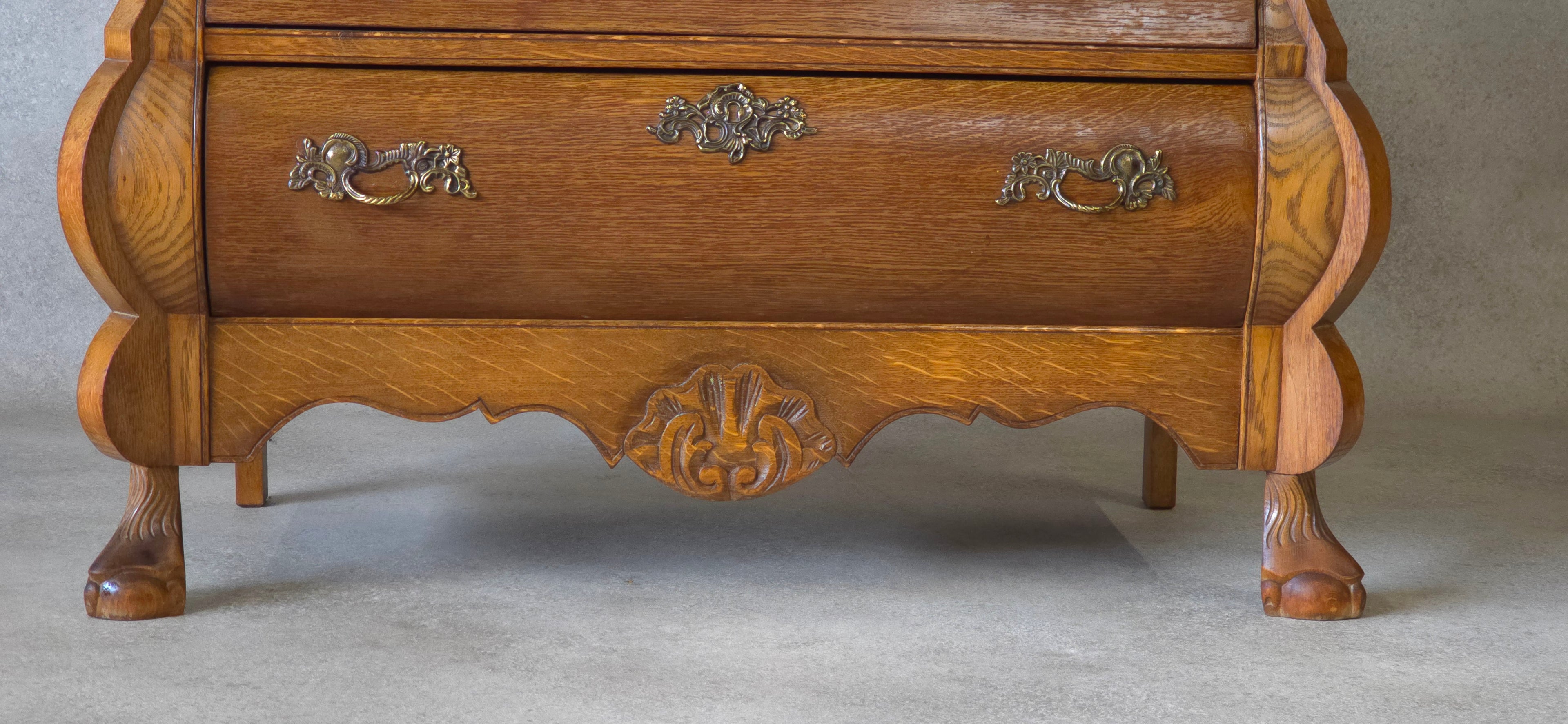 Small Oak Dutch Bombe Commode – Ornate Vintage Three-Drawer Chest