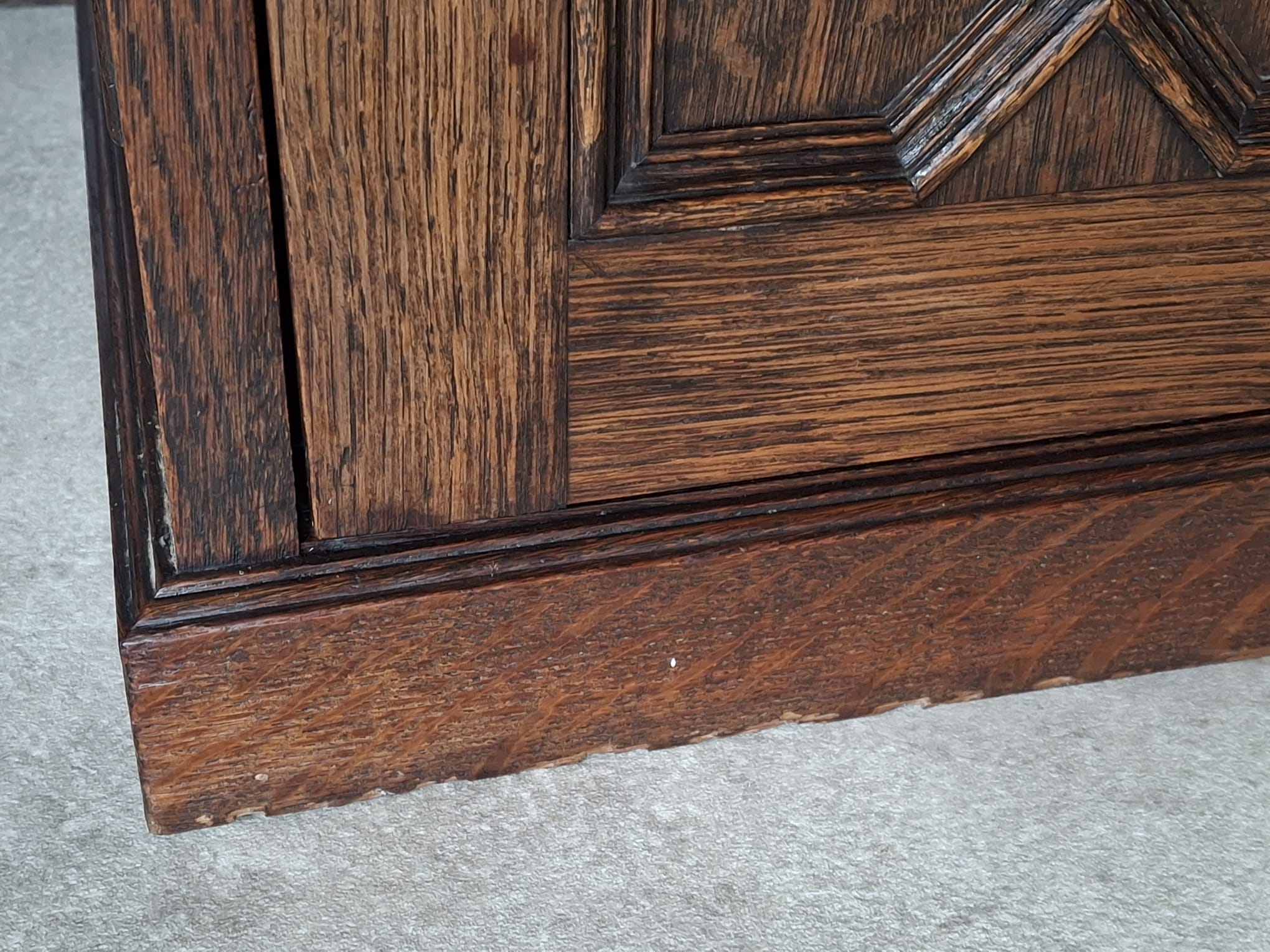 Large Antique Edwardian Jacobean Revival Oak Pedestal Desk - Gallery Top