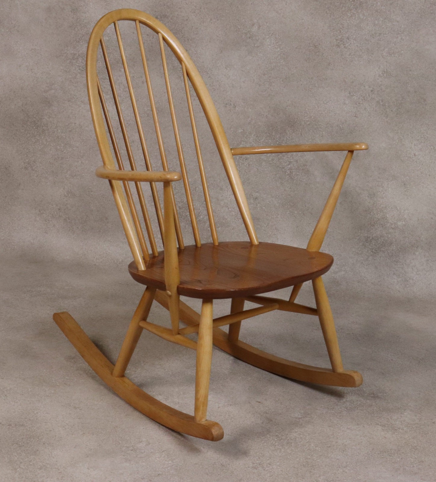 Vintage Ercol Windsor Quaker Rocking Chair - Model 428 - Blonde