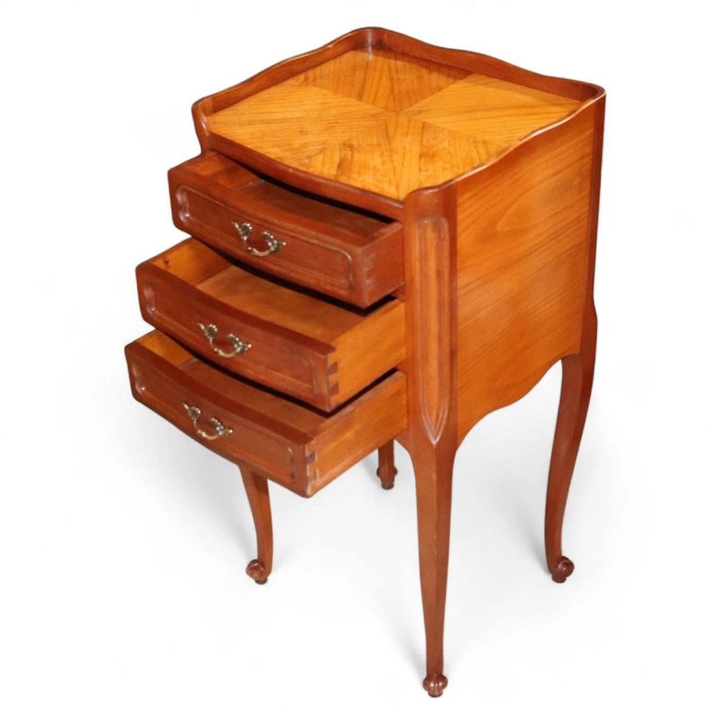Pair Of Vintage French Walnut Louis XV Style Bedside Chests / Nightstands