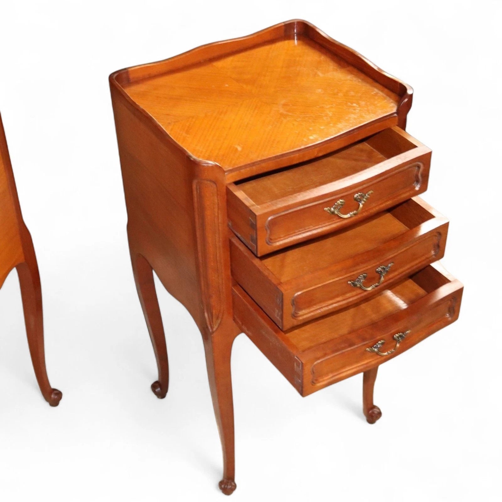 Pair Of Vintage French Walnut Louis XV Style Bedside Chests / Nightstands