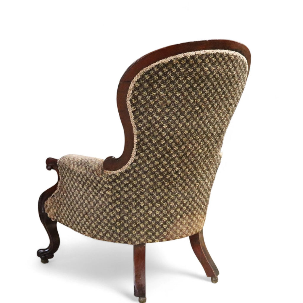 Victorian Antique Mahogany Spoon Back Armchair / Library Chair