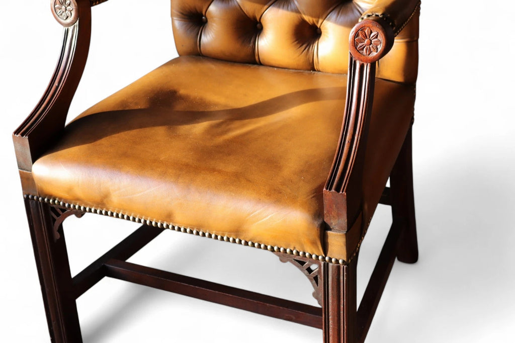 Vintage Tan Leather Gainsborough Georgian Style Chesterfield Chair / Armchair