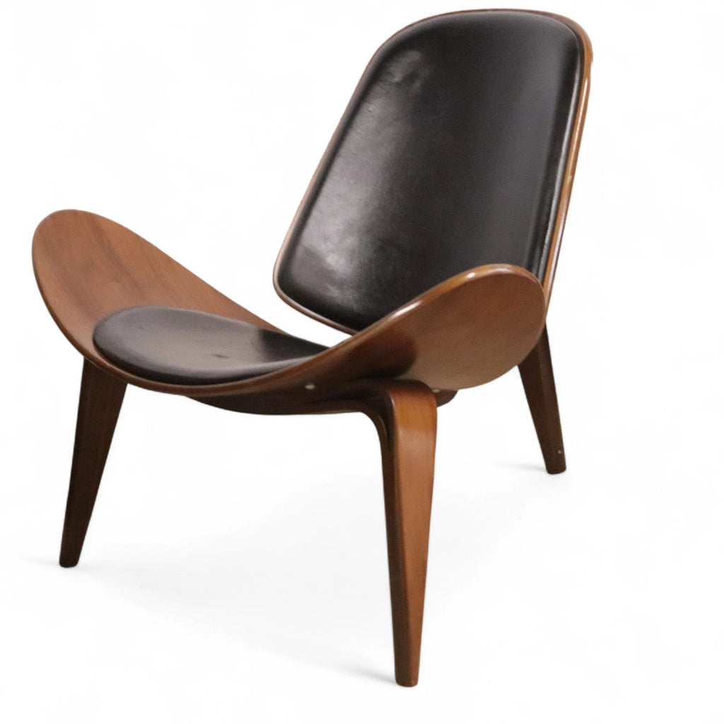 Mid Century Modern Walnut & Black Vinyl Shell Chair - Hans J. Wegner STYLE