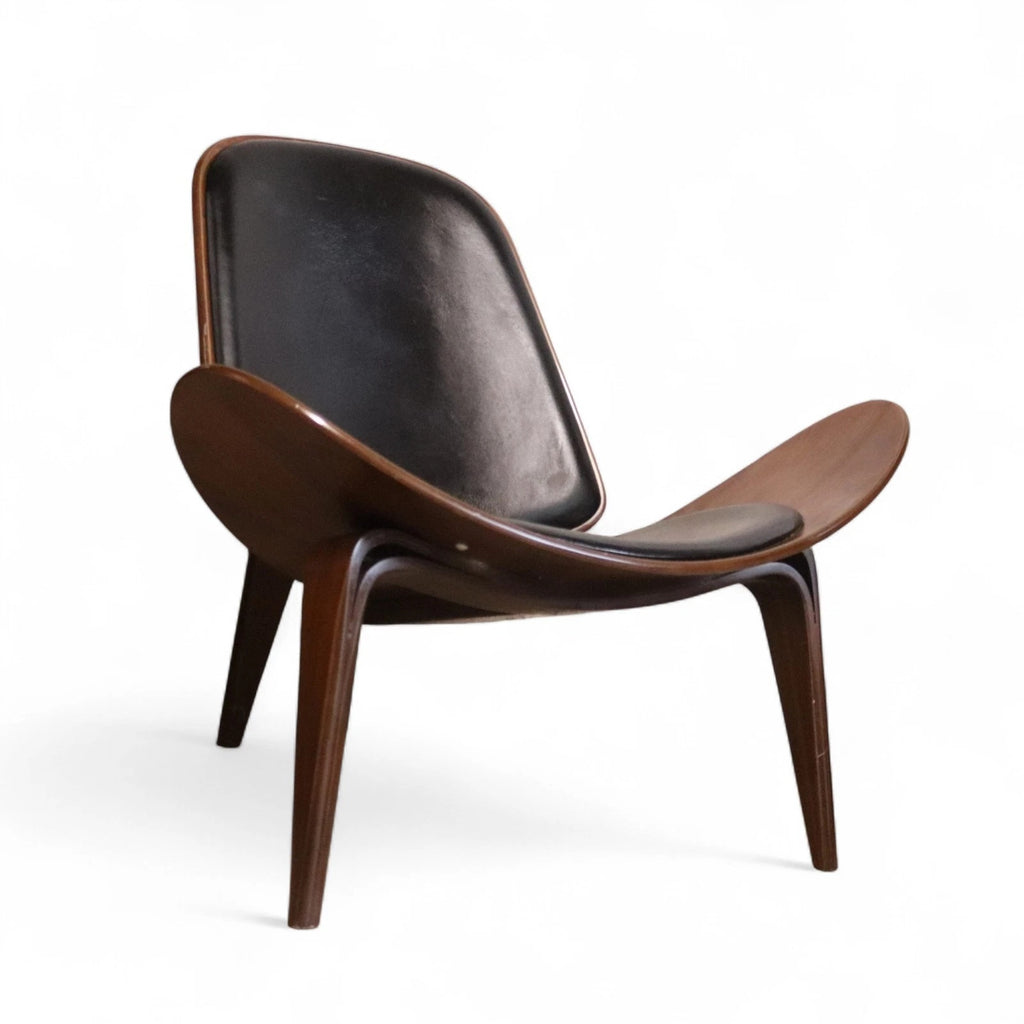 Mid Century Modern Walnut & Black Vinyl Shell Chair - Hans J. Wegner STYLE