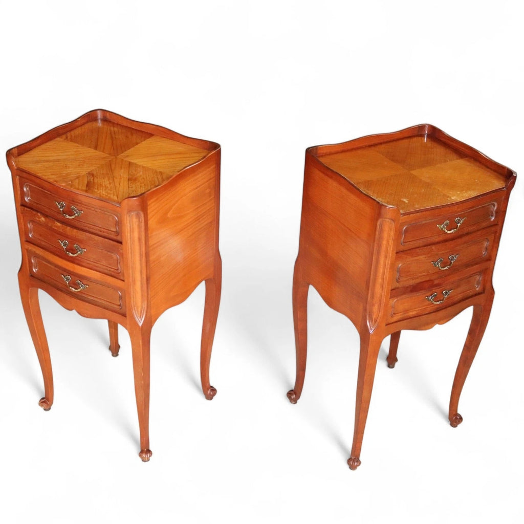 Pair Of Vintage French Walnut Louis XV Style Bedside Chests / Nightstands