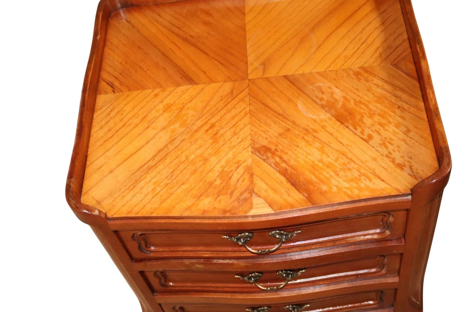 Pair Of Vintage French Walnut Louis XV Style Bedside Chests / Nightstands