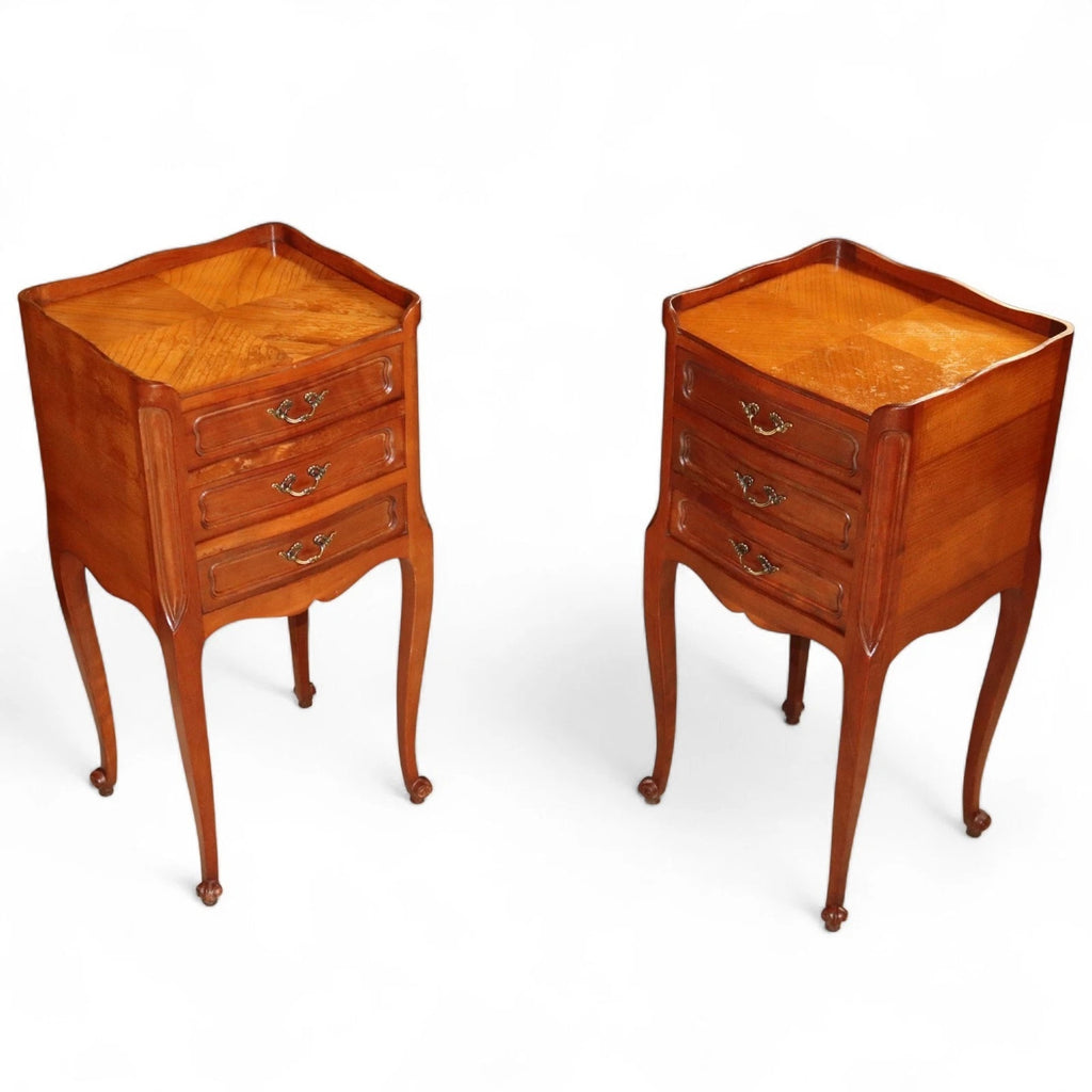 Pair Of Vintage French Walnut Louis XV Style Bedside Chests / Nightstands